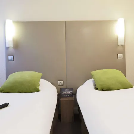 Campanile Centre - Berges Du Rhone 3*