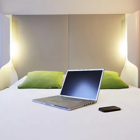 Hotel Campanile Centre - Berges Du Rhone Lione