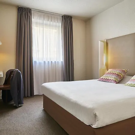 Campanile Centre - Berges Du Rhone Hotel