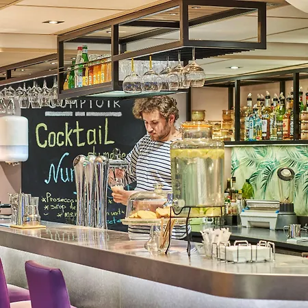 Hotel Campanile Centre - Berges Du Rhone Lyon