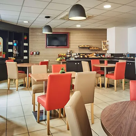 Campanile Centre - Berges Du Rhone 3*