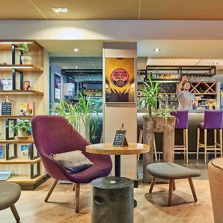 Campanile Centre - Berges Du Rhone 3* Lione