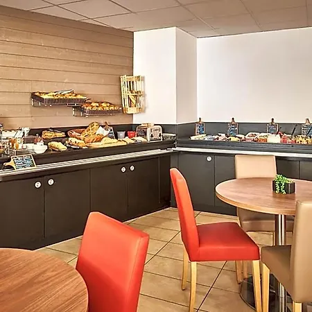 Hotel Campanile Centre - Berges Du Rhone Lyon