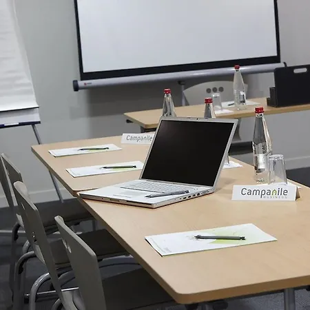 Campanile Centre - Berges Du Rhone 3* Lione