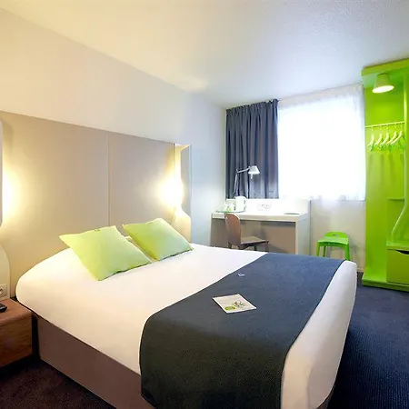 Campanile Centre - Berges Du Rhone Hotel 3*