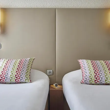 Campanile Centre - Berges Du Rhone 3*