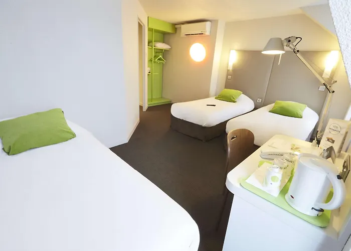 Campanile Centre - Berges Du Rhone 3*