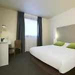 Hotel Campanile Centre - Berges Du Rhone Lyon
