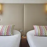 Campanile Centre - Berges Du Rhone 3*