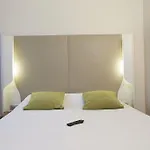 Campanile Centre - Berges Du Rhone 3*