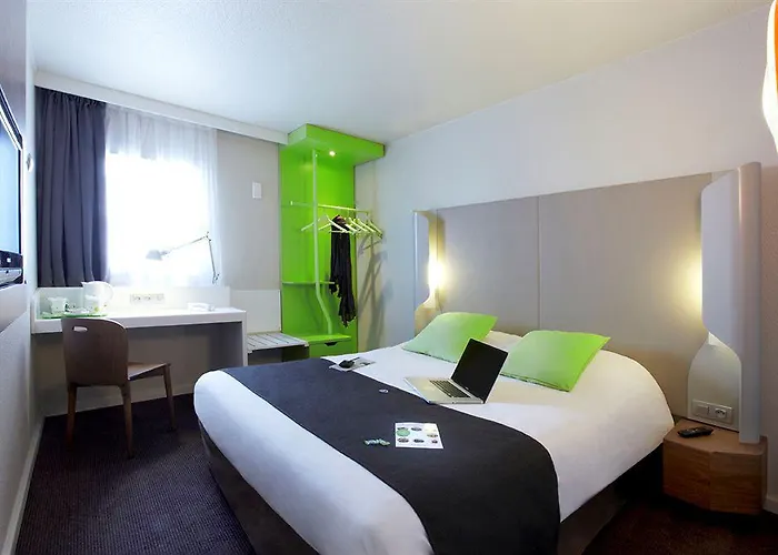 Hotel Campanile Centre - Berges Du Rhone Lyon